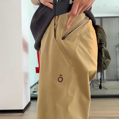 卡其色O标多口袋工装裤男