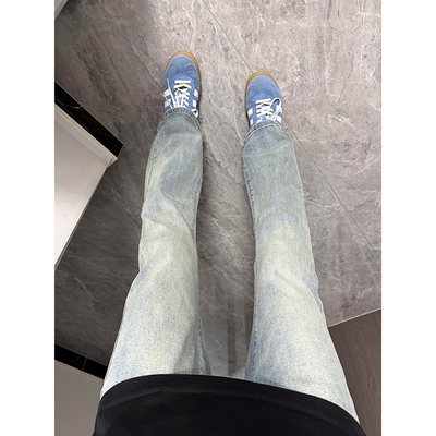 浅蓝色直筒弹力牛仔裤男款