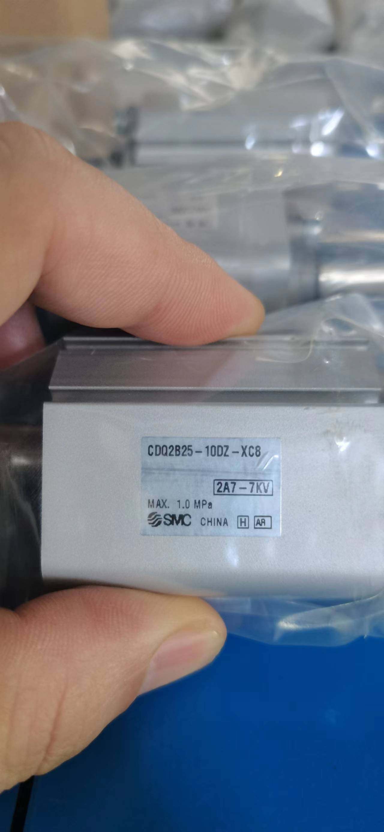 SMC全新原装CDQ2B16-10DZ-XC8/CDQ2KB16-5DZ价格面议欢迎咨询