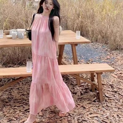 日本GP绝美挂脖连衣裙女夏中长裙小个子粉色独特无袖海边扎染裙子