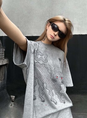 UMBNESS 原创废土风破洞猫印花短袖T恤男女同款宽松休闲潮牌上衣