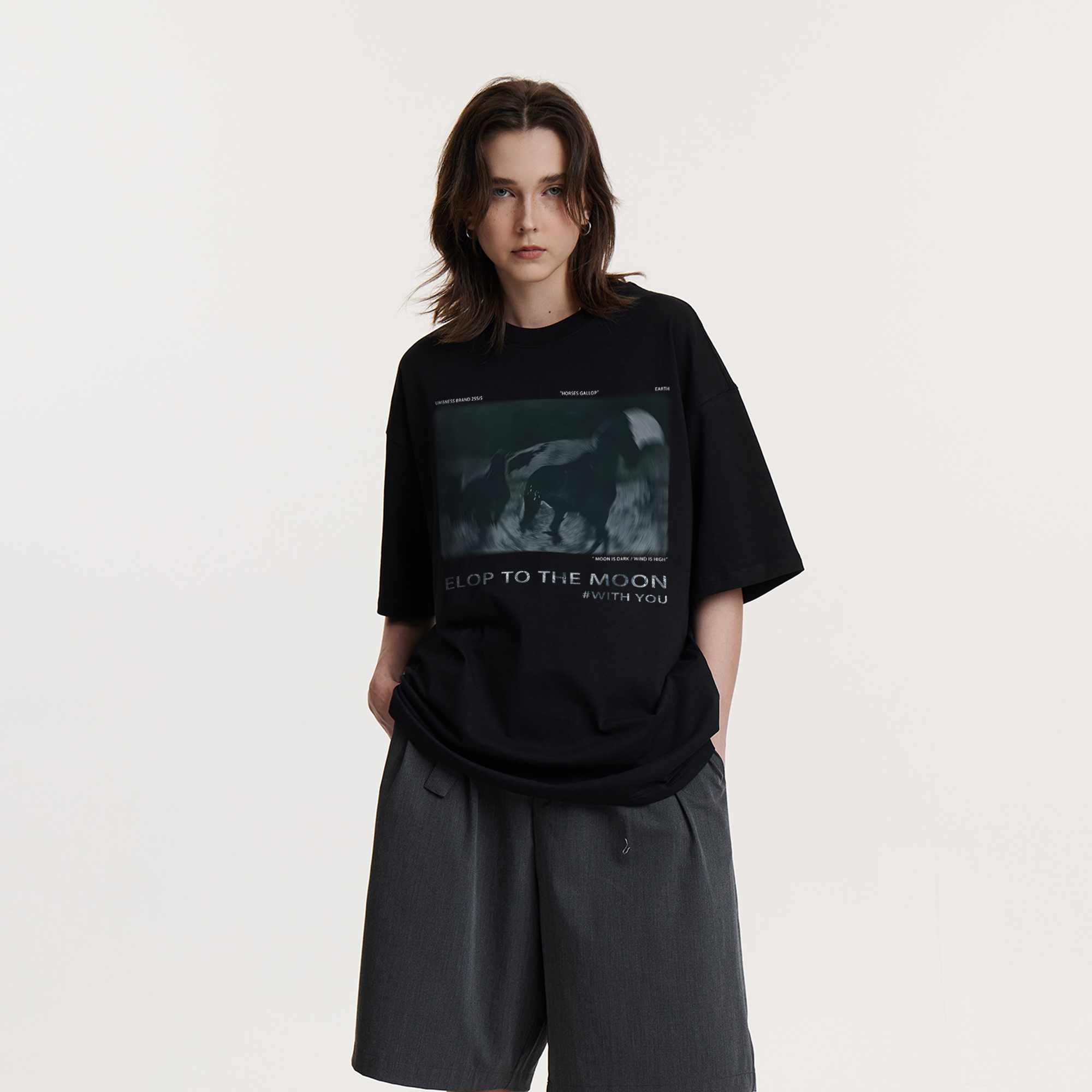 UMBNESS 2025新款美式复古短袖T恤男女小众宽松休闲百搭上衣夏季