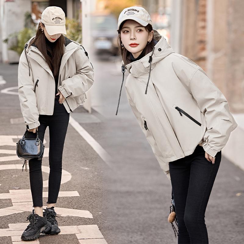超好看派克羽绒服女款冬季2024新款女士短款小个子时尚冲锋衣外套
