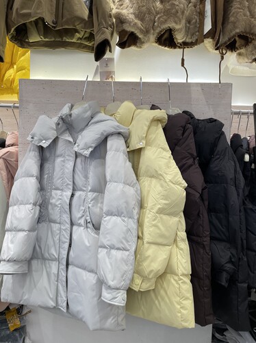 花仙子A16冬连帽加厚中长款女羽绒服百搭保暖时尚气质外套面包服