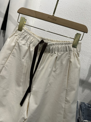 HM25168欧货新款百搭宽松显瘦洋气减龄休闲裤直筒裤时尚工装裤女