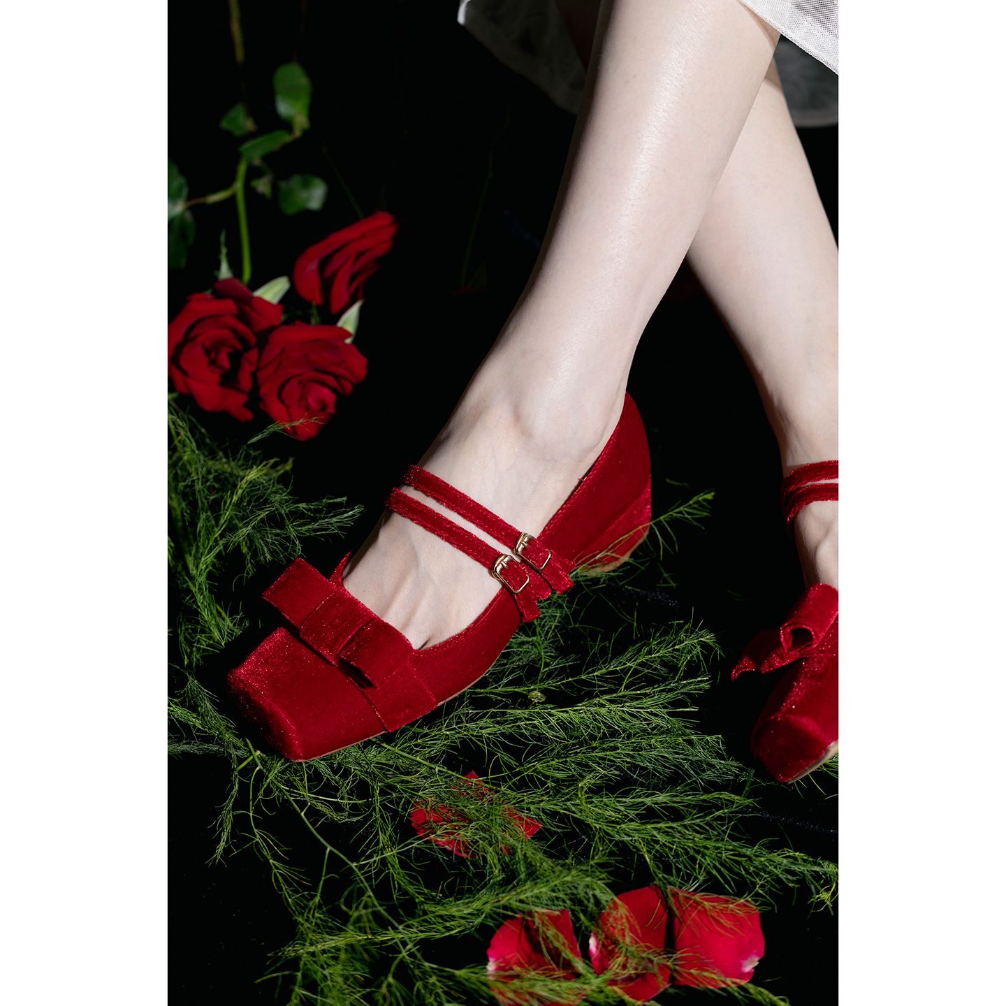 椿红丝绒蝴蝶结方头芭蕾玛丽珍鞋