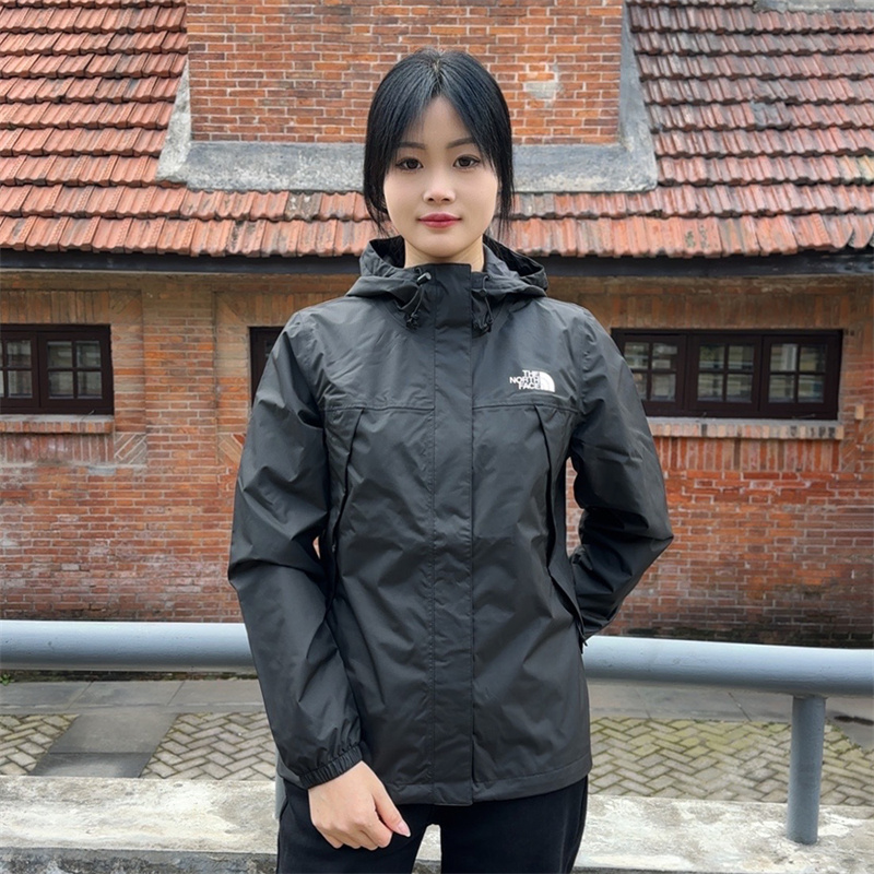北面女士户外外套休闲运动冲锋衣