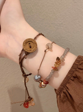 新中式复古叠戴木质纽扣串珠手链编织轻奢小众中国风秋冬双层