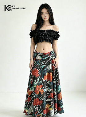 K2 ONLINESTORE 黑色褶皱裹胸一字领上衣女设计感印花a字半裙套装