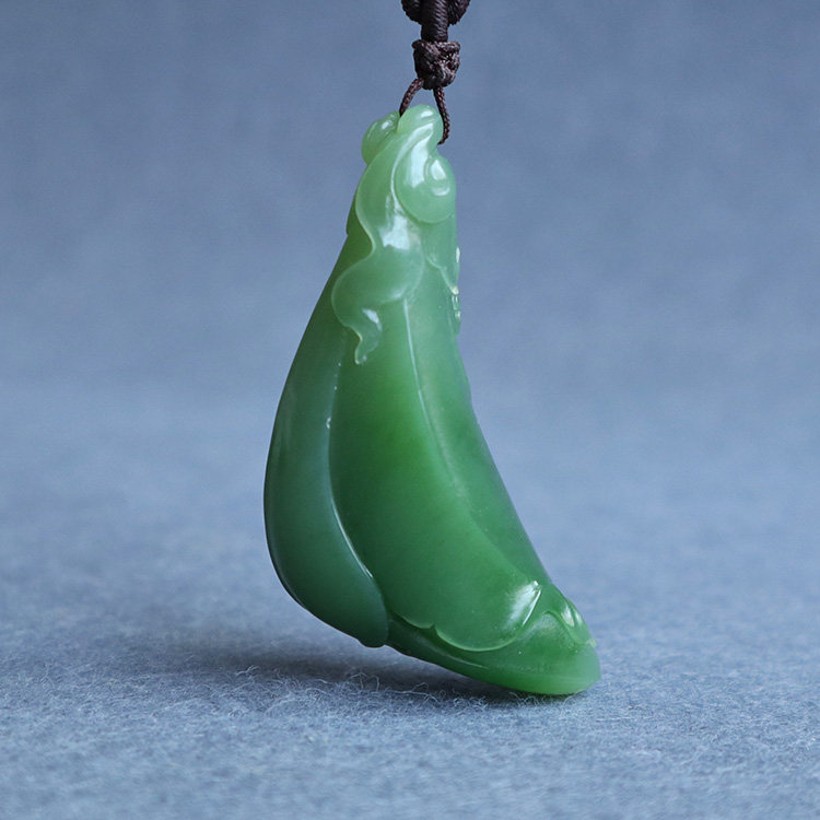 漪漪幽兰 和田玉俄罗斯俄碧玉老坑菠菜绿玉兰花吊坠挂件阳绿雕件|ruв категории ювелирные изделия/алмаз/жадеит/золото, нефрит, монисто - от Buy2taobao.com для оказания профессиональной услуги покупки агента Taobao