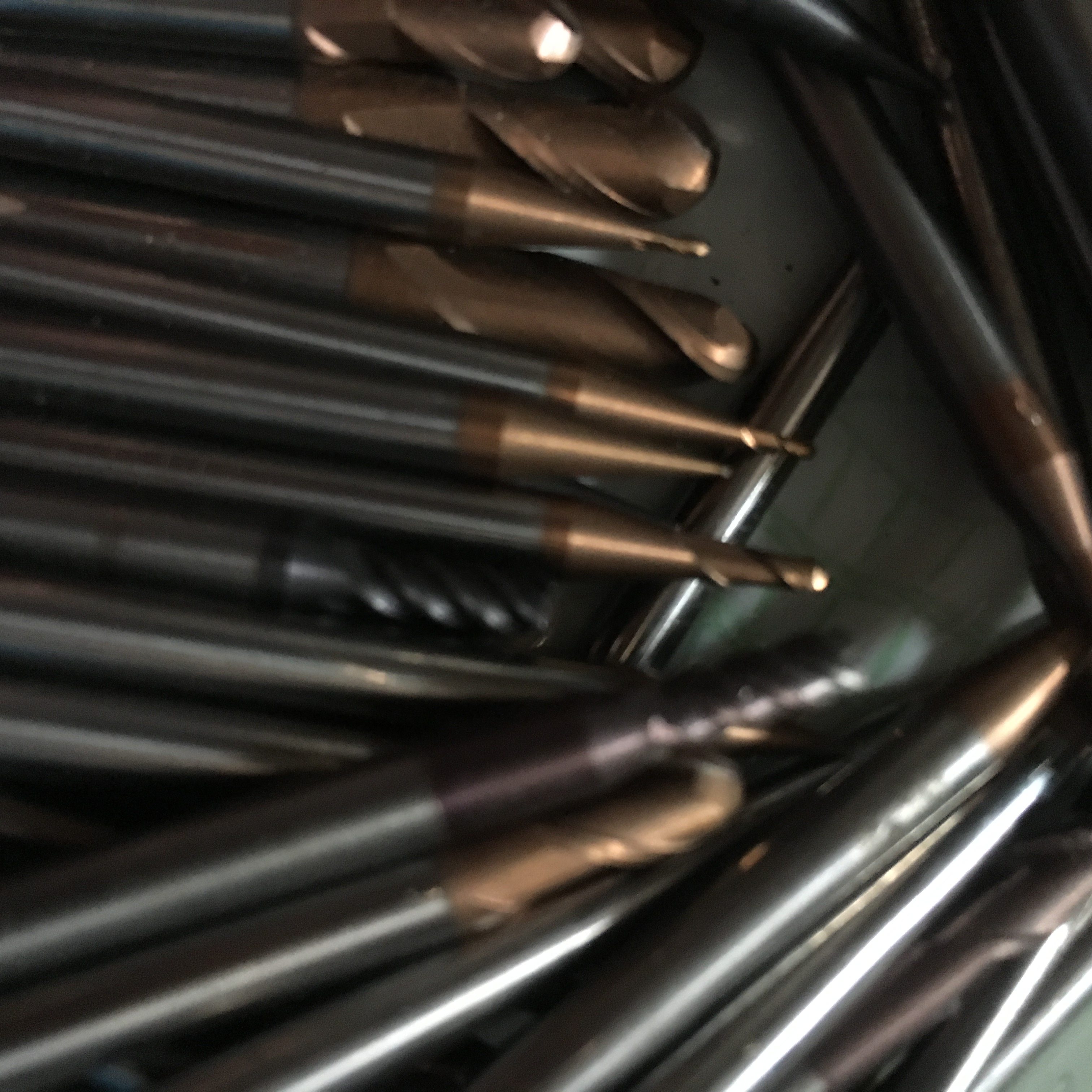 텅스텐강 재활용 초경 재활용 주석 재활용 니켈 재활용 칼봉 재활용 블레이드 재활용 몰리브덴선 재활용