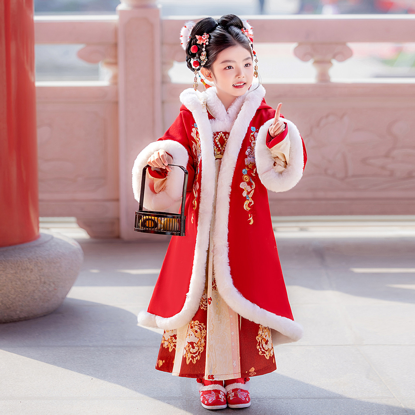 儿童斗篷秋冬外出女童古装汉服外套加绒加厚保暖小女孩披风中国风,童装/婴儿装/亲子装,披风/斗篷,淘宝优惠券,粉丝福利购,淘宝优惠卷