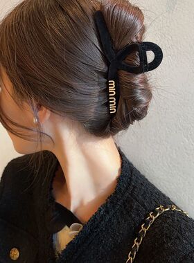 复古气质植绒字母抓夹韩国ins时尚鲨鱼夹发夹简约百搭发卡发饰女