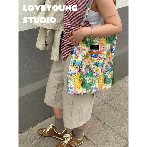 loveyoung 原创“白日梦想家” 涂鸦慵懒风托特包薄款软布袋