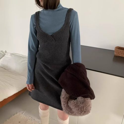 montague气质MIU风~全羊毛V领吊带连衣裙韩国冬季针织螺纹背心裙