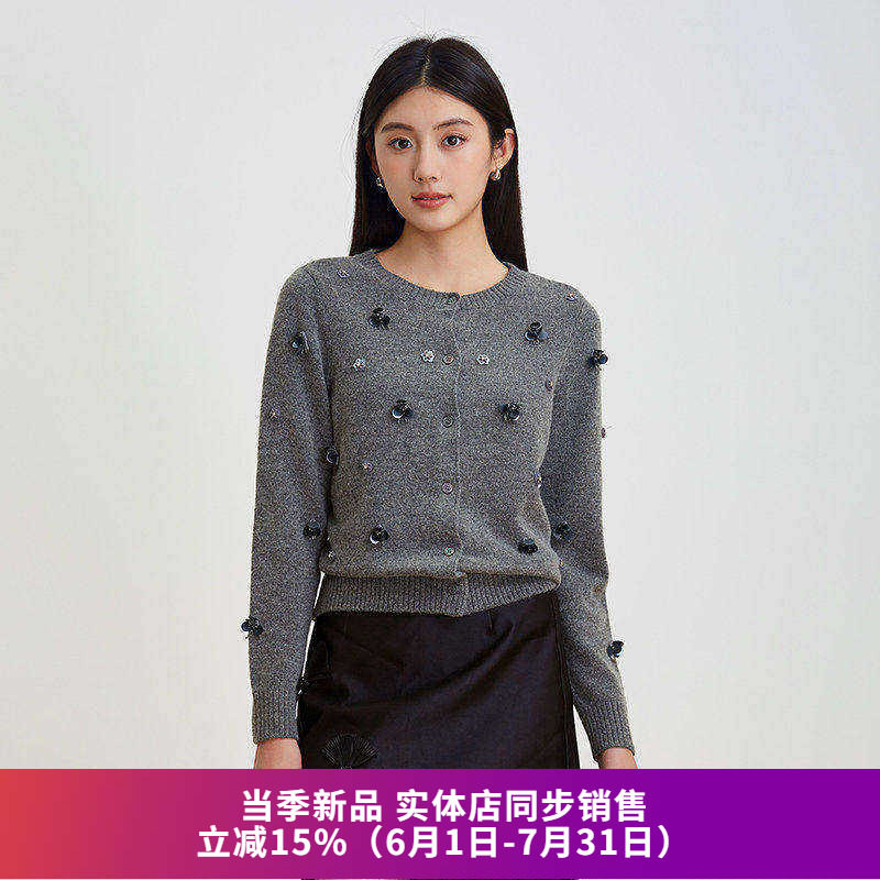 立体花朵针织开衫毛衣