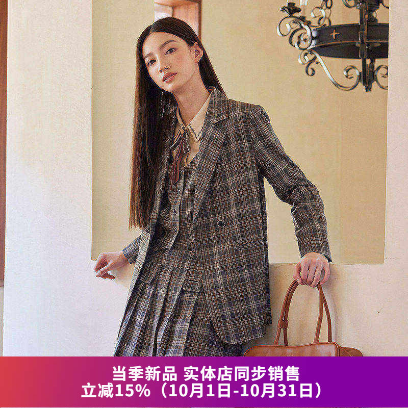 SOMSOM/索玛2025秋季新款 气质英伦双色合身正肩单排扣西装外套女