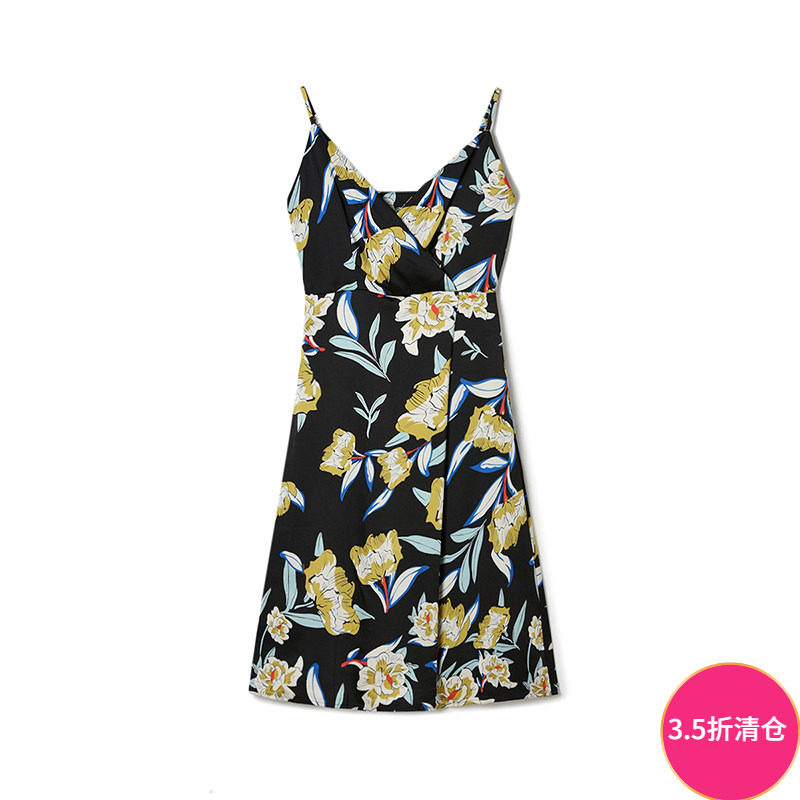 时髦吊带显瘦连衣裙女