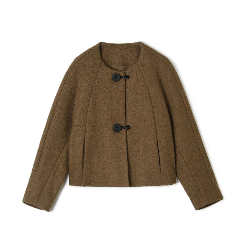 2025年冬Outlets正品 高端BY系列小个子蝙蝠袖舒适毛呢外套大衣女