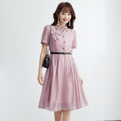 温柔素雅可开扣连衣裙