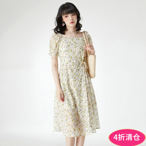 清新小碎花修身连衣裙