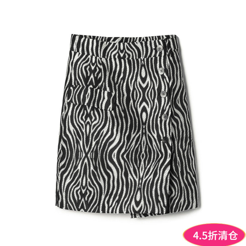 2025年秋装Outlets专柜 高端LE系列黑白拼色中裙可开扣包臀半身裙