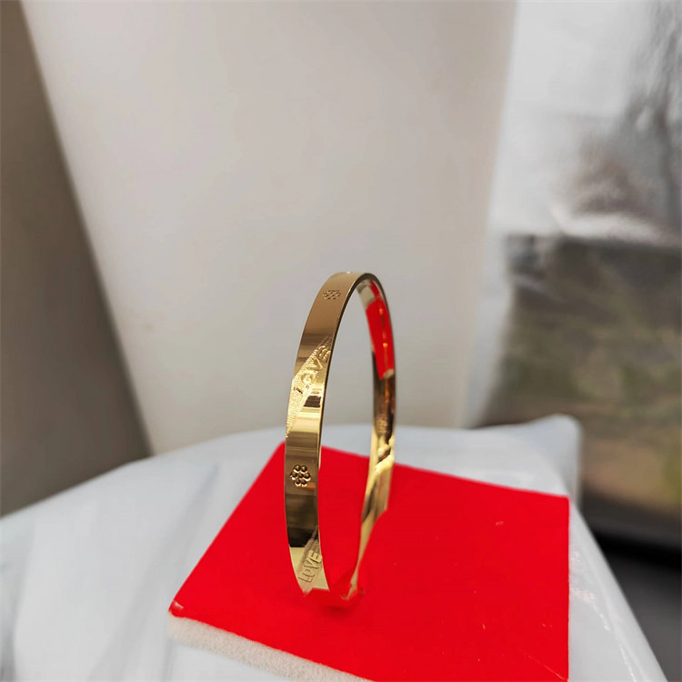 沙金LOVE四叶草仿黄金镀金手镯女简约时尚婚庆情人节礼物久不掉色