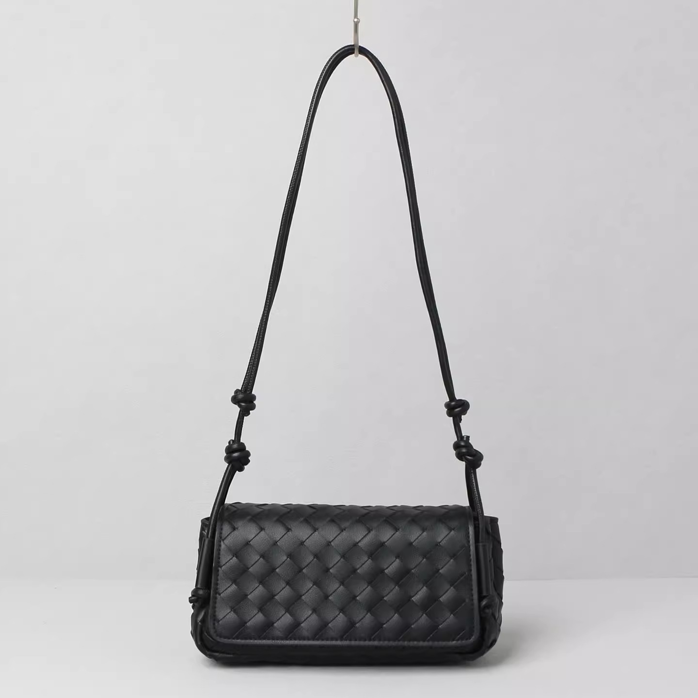 手机包女斜挎迷你小方包2025秋冬编织包轻奢小众设计高级感盒子包