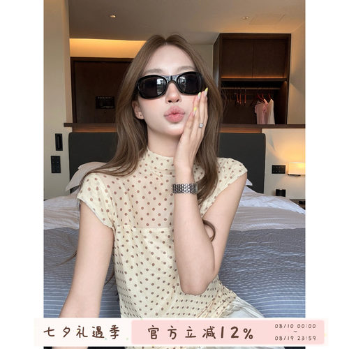 法式姐感半高领复古小波点T恤女