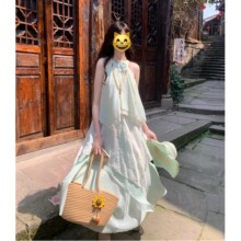 法式绿色无袖挂脖连衣裙子女夏季海边度假风温柔气质绝美仙女长裙