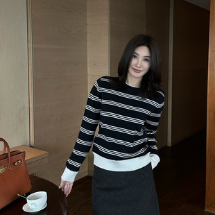王智妍 简约气质减龄条纹针织衫女春秋显瘦百搭通勤休闲打底上衣