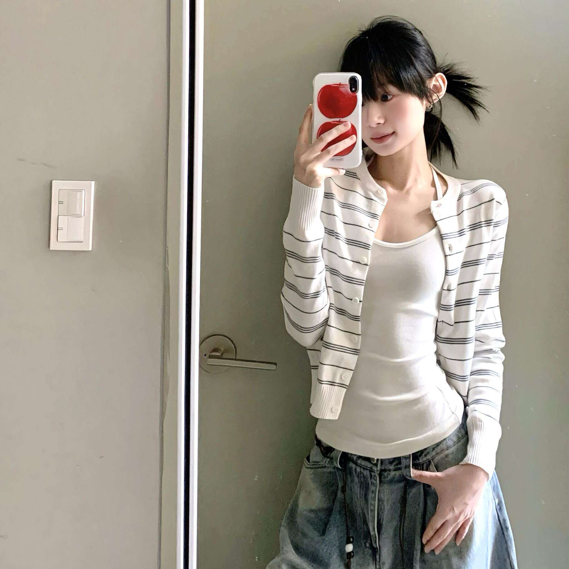 韩系复古白色条纹针织开衫女春季薄款外套正肩修身短款小个子上衣