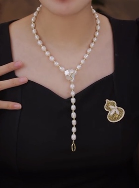 新款花朵吊坠天然淡水珍珠项链女款轻奢小众高级感毛衣链百搭挂件