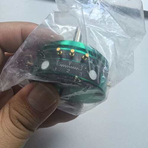 Green Pot导电塑料电位器，型号CPP-45B-47，(议价）