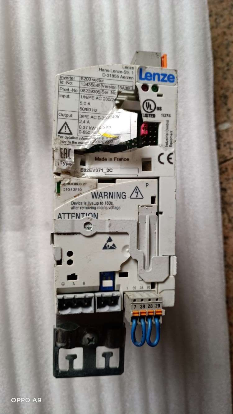 伦茨变频器E82EV371-2C功率370W,220Ⅴ,二手