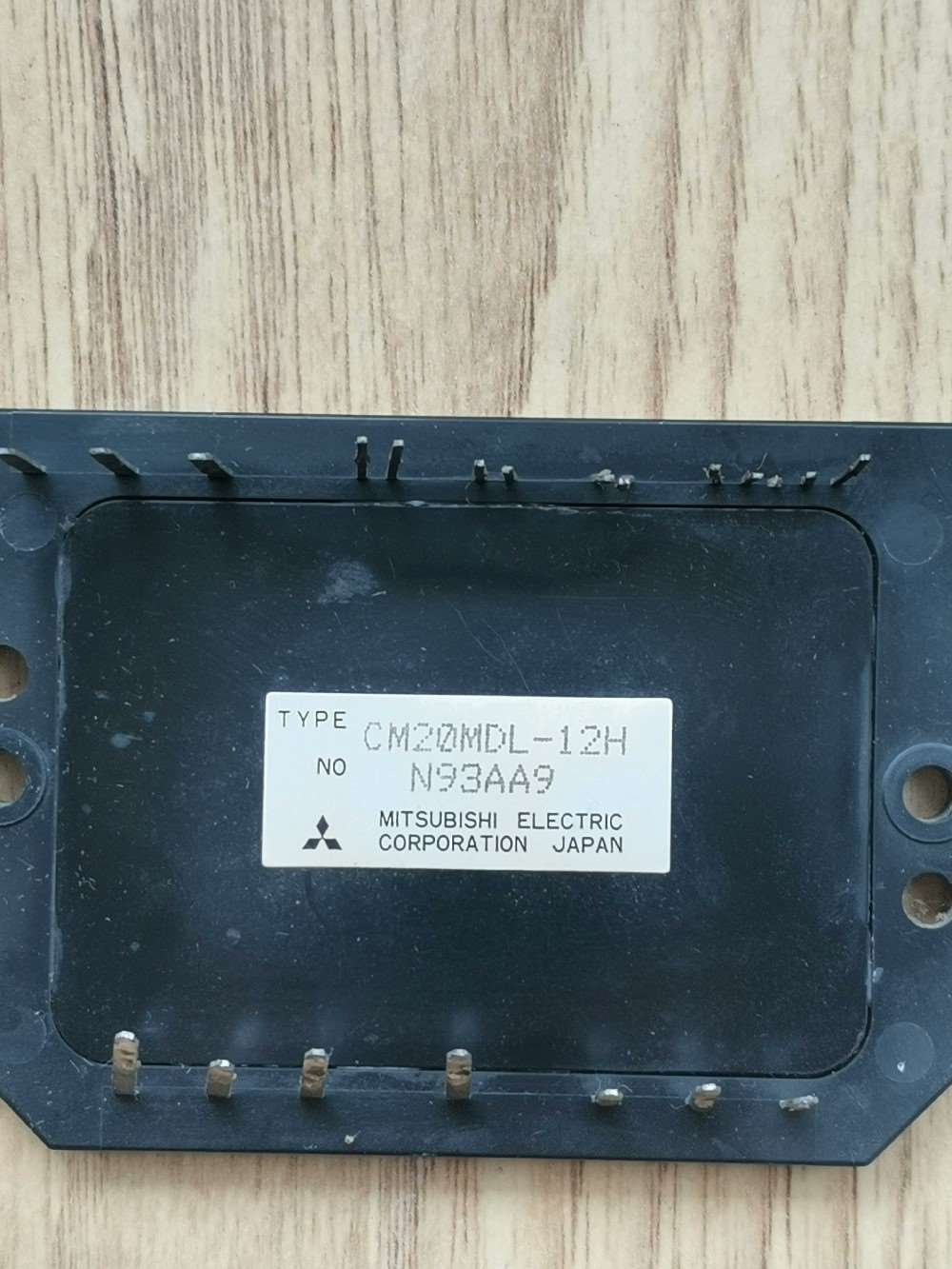 CM20MDL-12H,数量1只,非,测试完好,包邮40