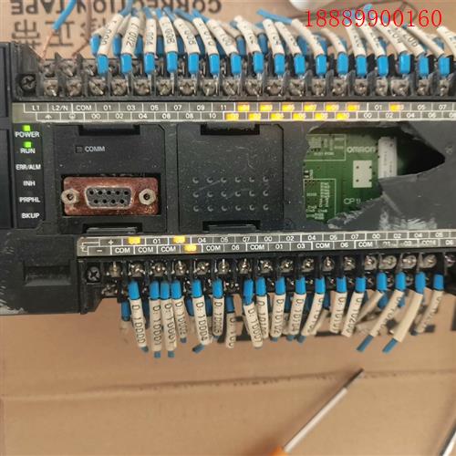 欧姆龙PLCCP1L-M60DT-A拆机一套通电正