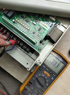 海利普变频器5.5kwHLPA05D543B实物拍摄成色