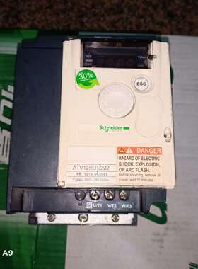 施耐德变频器ATV12HU22M2,二手拆机成色外观如图实物