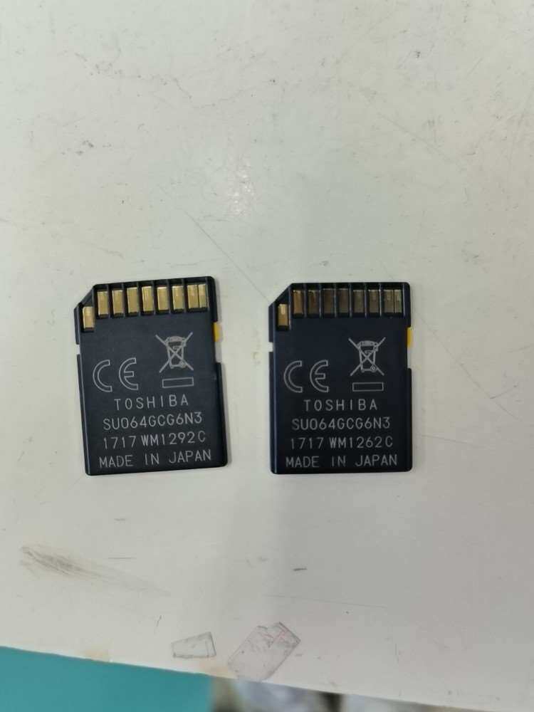 东芝高速SD卡64G实图拍摄,成色新,单张80元