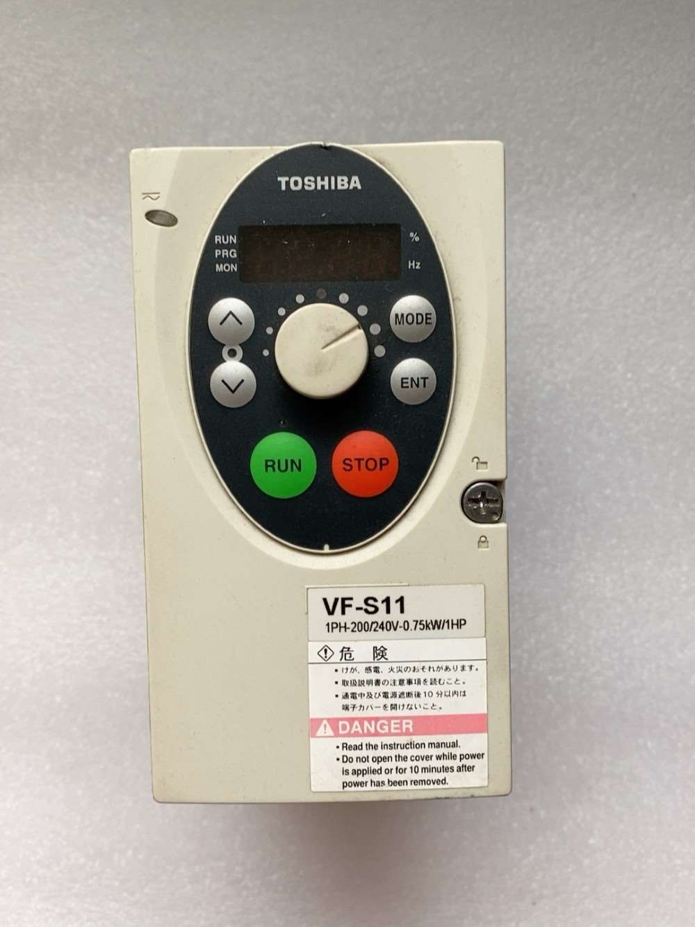 东芝变频器VFS11S-2007PL-WN3