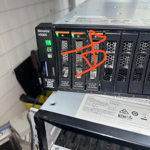 00Y5803 00Y5785 IBM V5000 900G(议价）