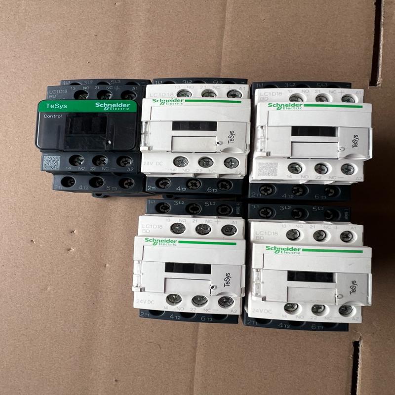拆机施耐德LC1D18BDC接触器DC24V，只剩4(询价）