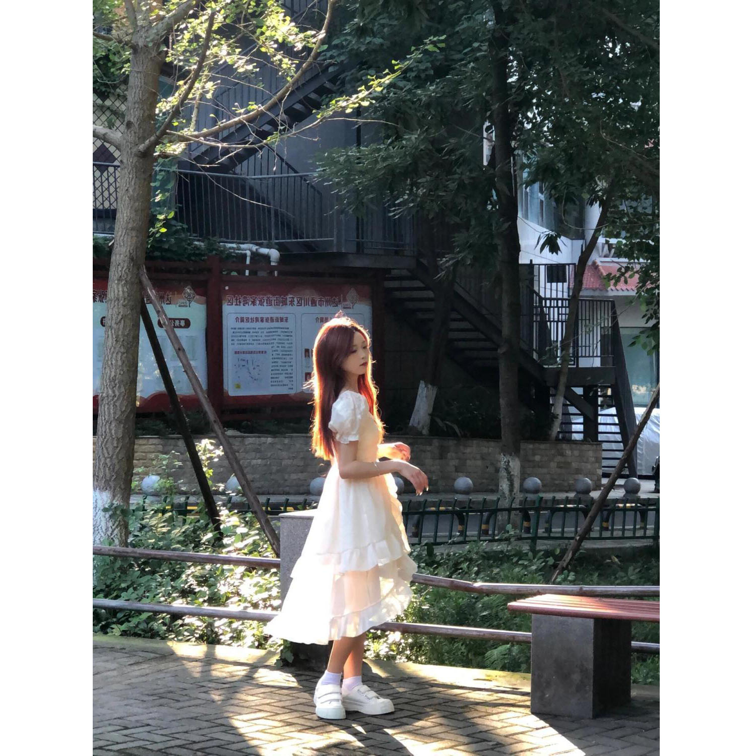 连衣裙夏季前短后长收腰显瘦短裙
