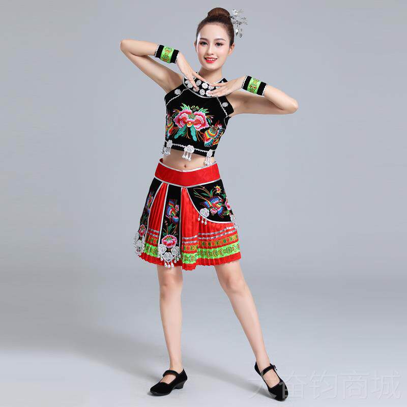 正品舞苗族服家装女演出服少蹈数民族表演服饰土族黎族衣服苗族短