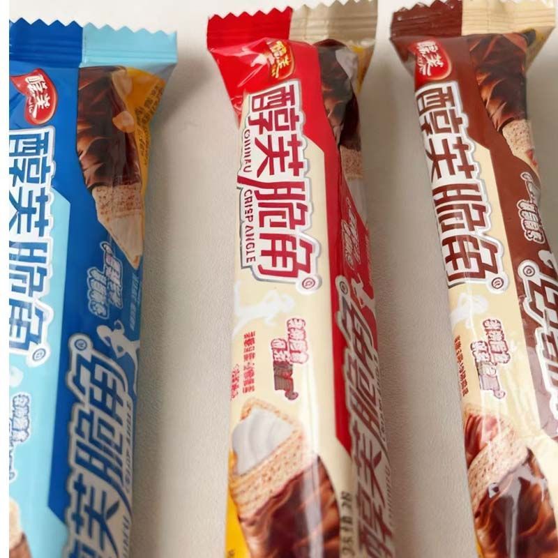 三角酥醇芙脆角涂层巧克力角夹心饼干长条果仁味谷物巧克力棒