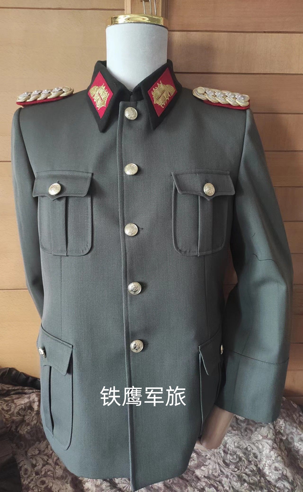 〔量身定制〕东德灰色马裤呢大奖出行制服