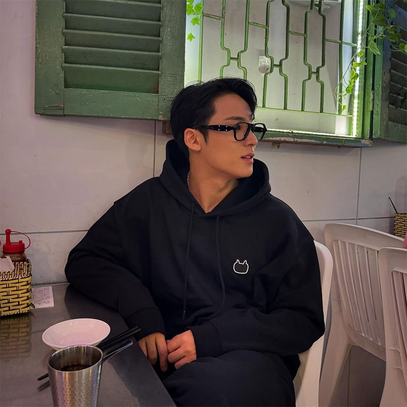 SEVENTEEN金珉奎同款卫衣服宽松印花薄款加绒套头连帽衫男女外穿