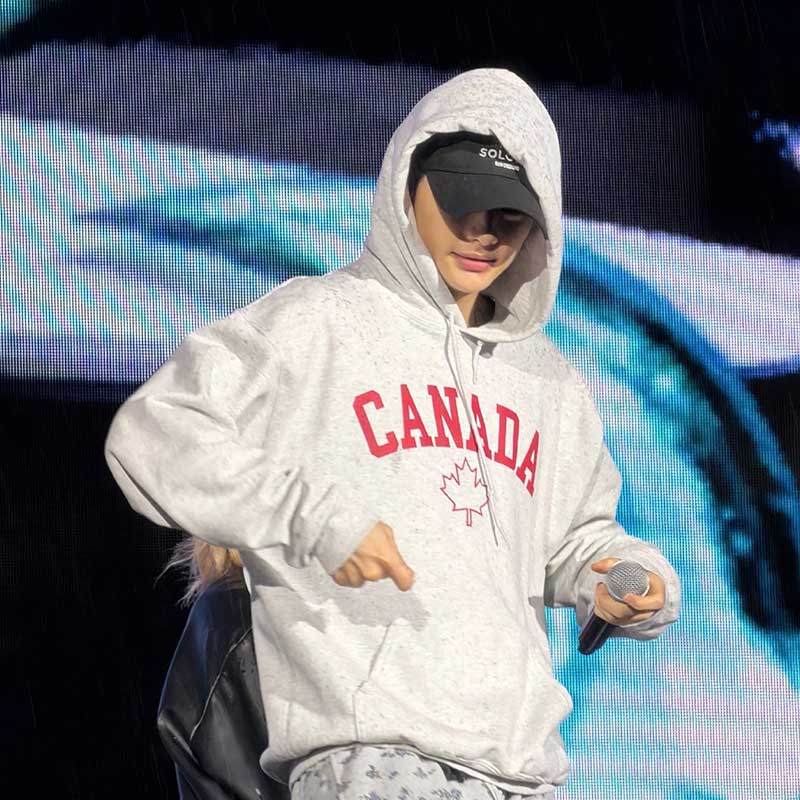 StrayKids黄铉辰街拍穿搭同款卫衣服宽松印花薄款加绒连帽衫外穿