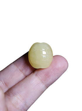 diy俄料蜜蜡背云吊坠琥珀雕刻件